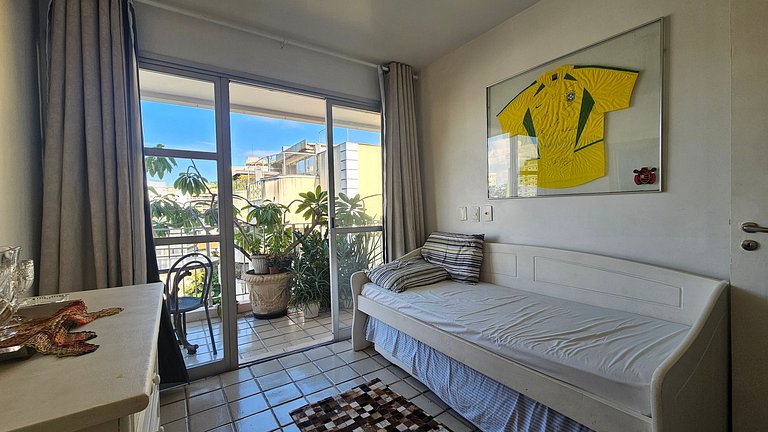 Piscina com Vista - Quarto em Cobertura Duplex