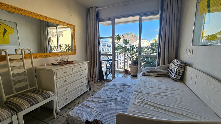 Piscina com Vista - Quarto em Cobertura Duplex