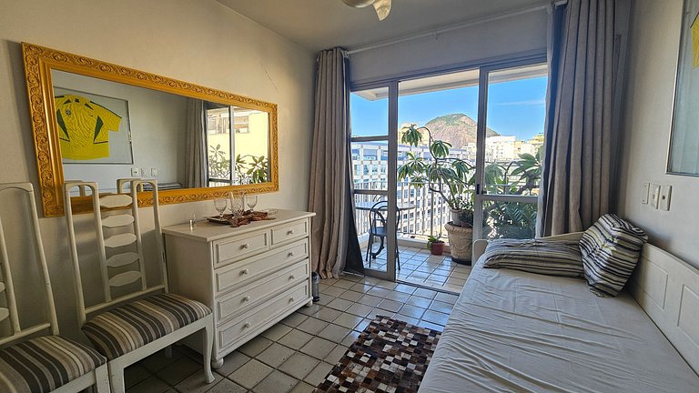 Piscina com Vista - Quarto em Cobertura Duplex