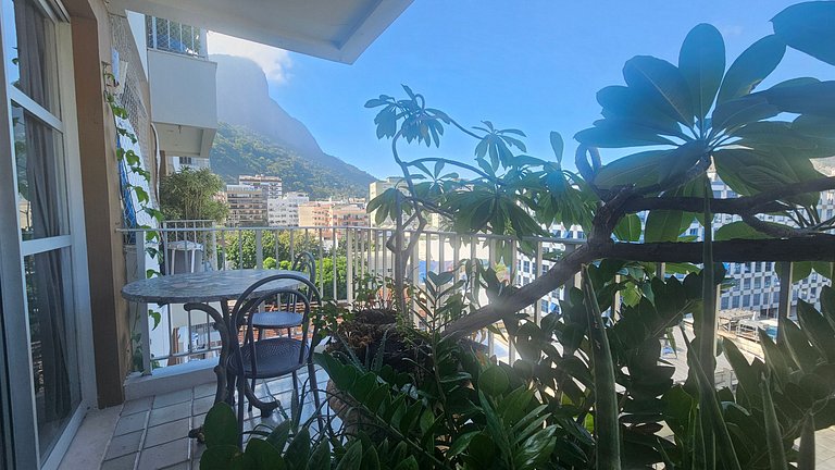 Piscina com Vista - Quarto em Cobertura Duplex