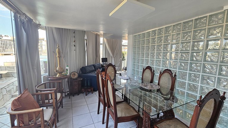 Piscina com Vista - Quarto em Cobertura Duplex