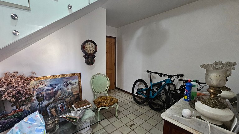 Piscina com Vista - Quarto em Cobertura Duplex