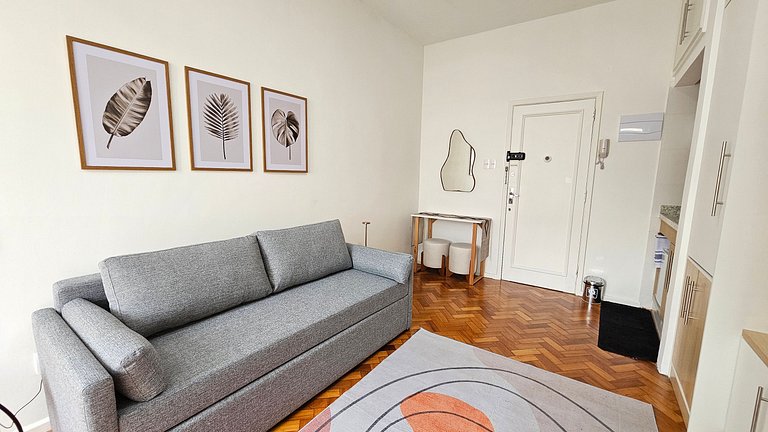 Leblon Studio | Steps from Beach & Dias Ferreira
